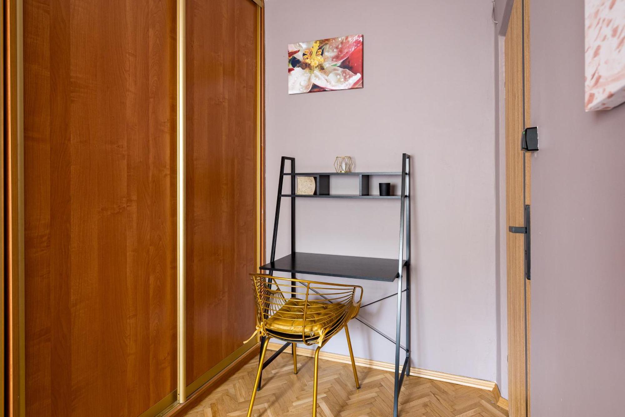 Apartament Metro Natolin Comfort *